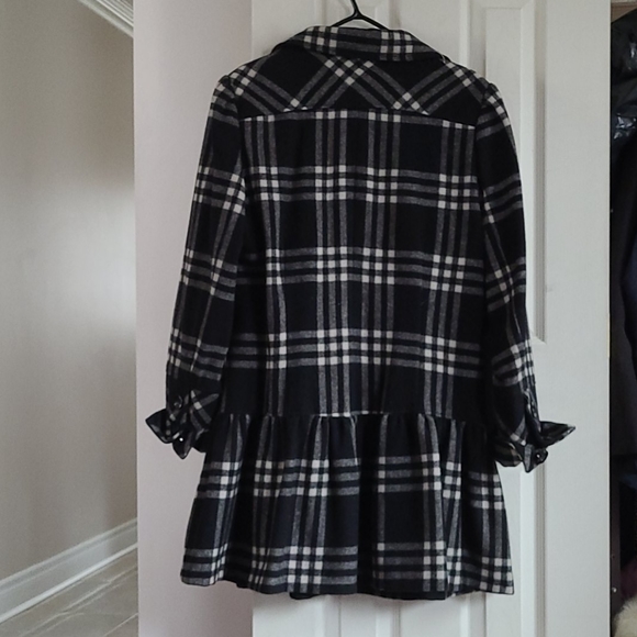 Woman's pleated_plaid winter coat - Picture 2 of 2